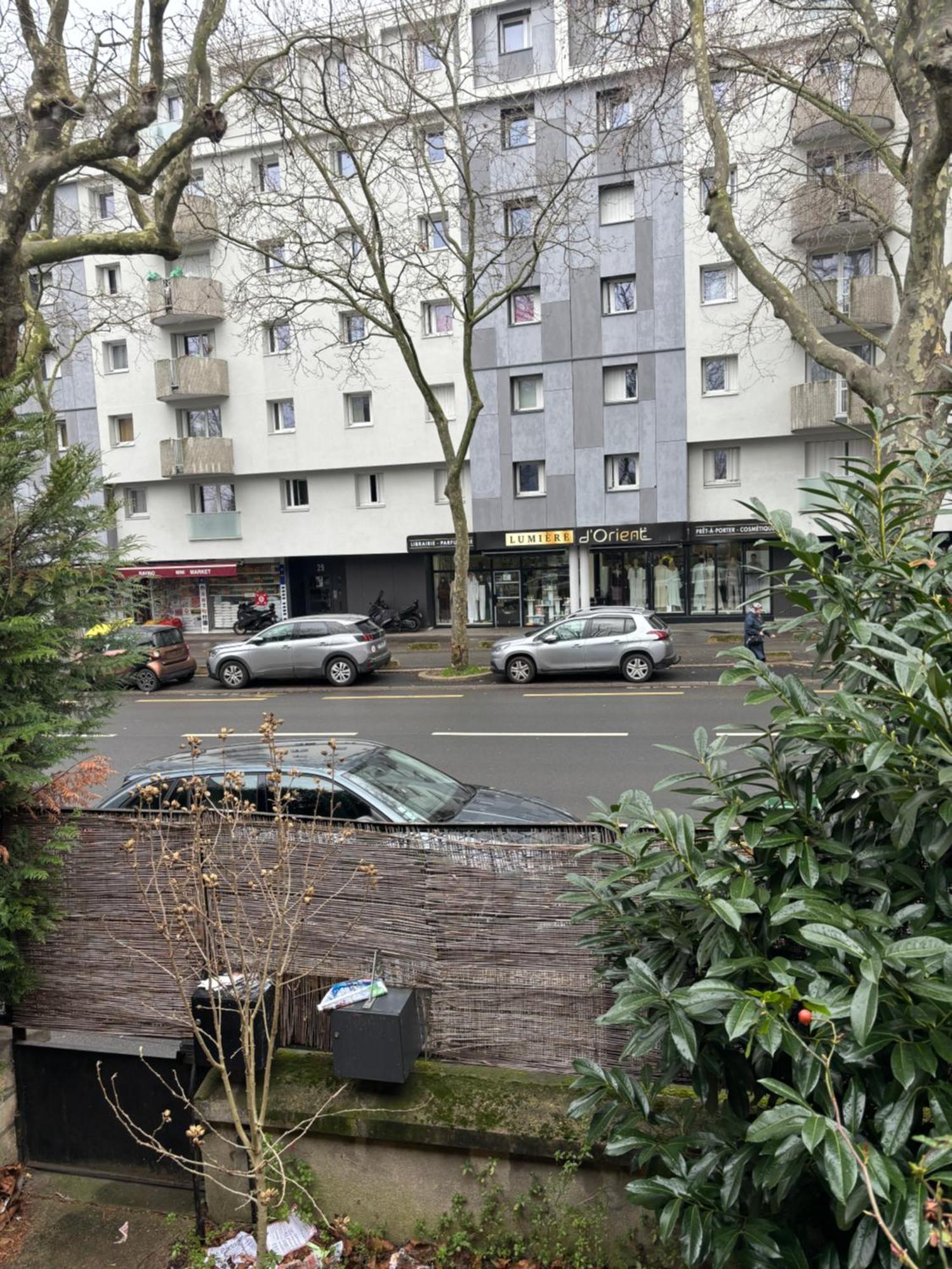 Pavillon 1 A 4 Personnes Chez L'Habitant Parfait Pour Une Famille 巴纽 外观 照片