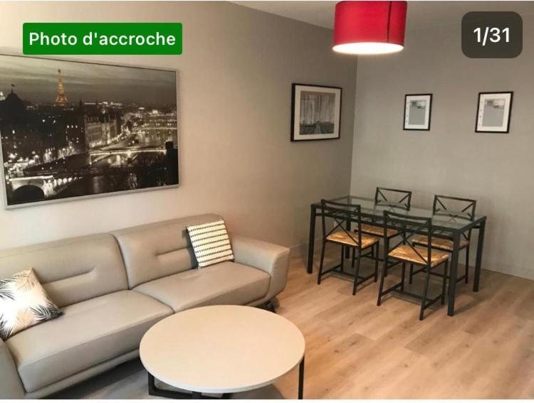 Pavillon 1 A 4 Personnes Chez L'Habitant Parfait Pour Une Famille 巴纽 外观 照片