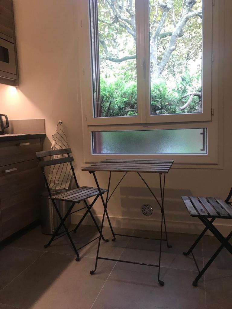 Pavillon 1 A 4 Personnes Chez L'Habitant Parfait Pour Une Famille 巴纽 外观 照片